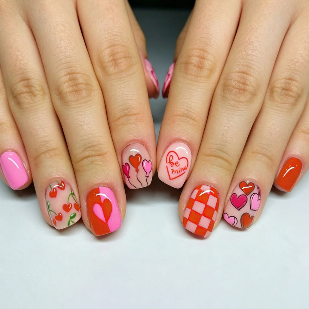 Kreatives Valentinstag Nageldesign Karnz