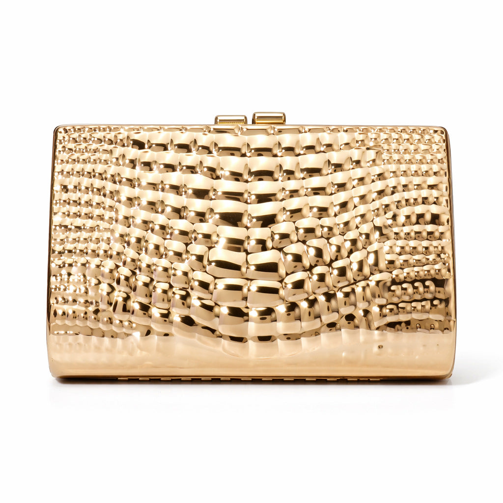 Skulptierte Metall-Clutch