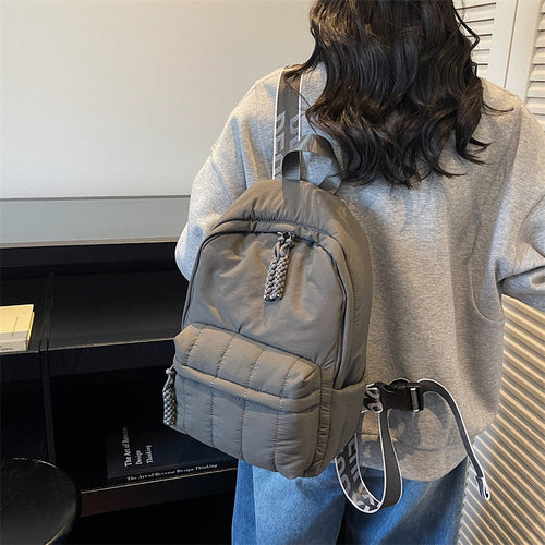 Vielseitiger gepolsterter Rucksack Karnz