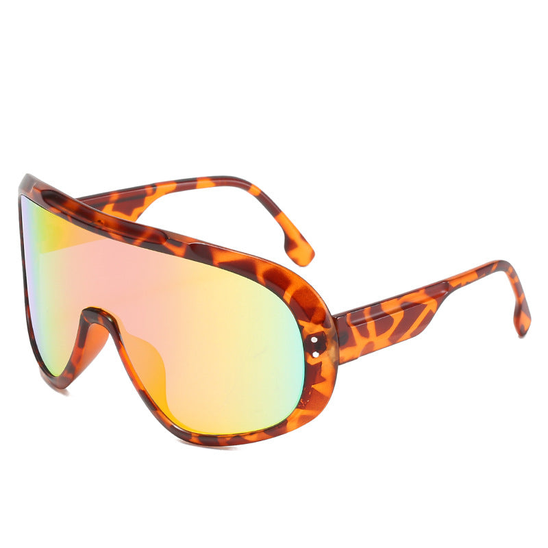 Damen modische Schutzbrille im futuristischen Design Karnz
