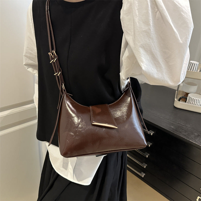 Luxuriöse Patelleder-Schultertasche Karnz