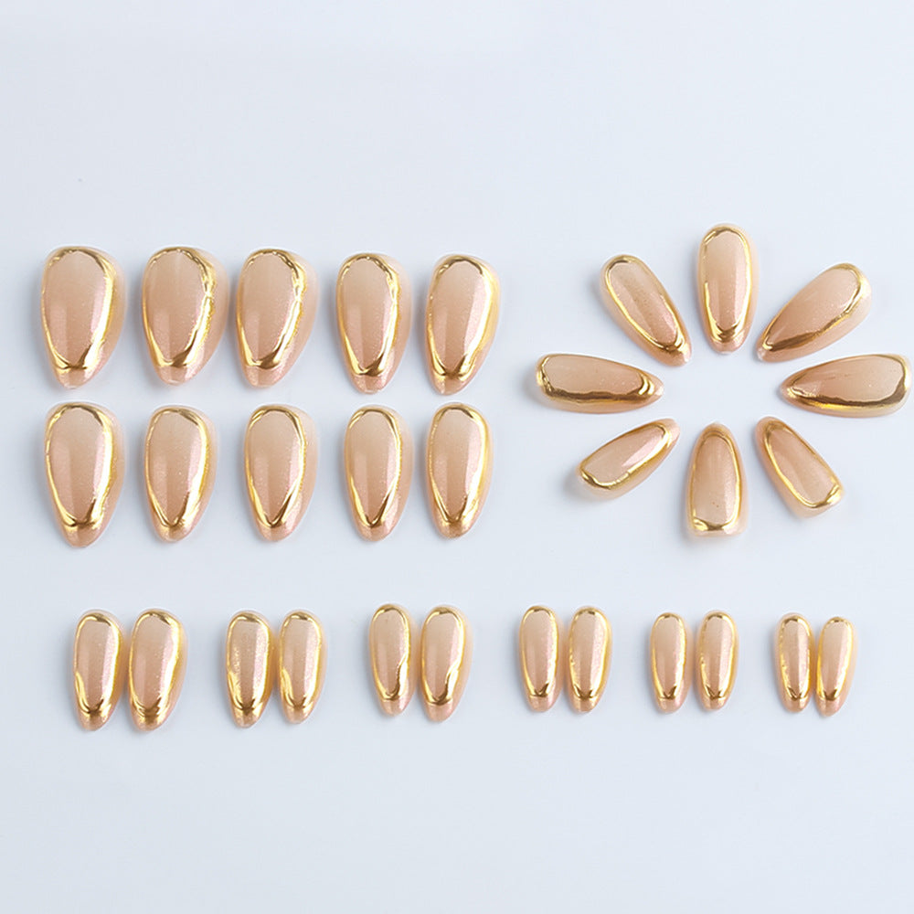 Chic Gold-Trimmed Gellack Set Karnz
