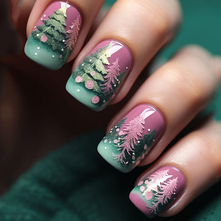 Kunstnägel mit Festlichem Tannenbaum-Design Karnz