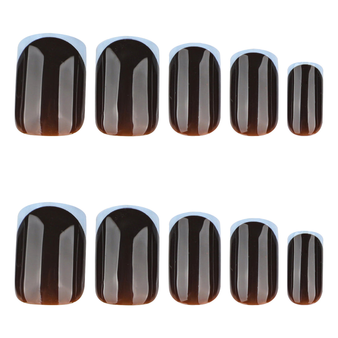 Elegante Nagelkunst mit glamourösem Glanz Karnz