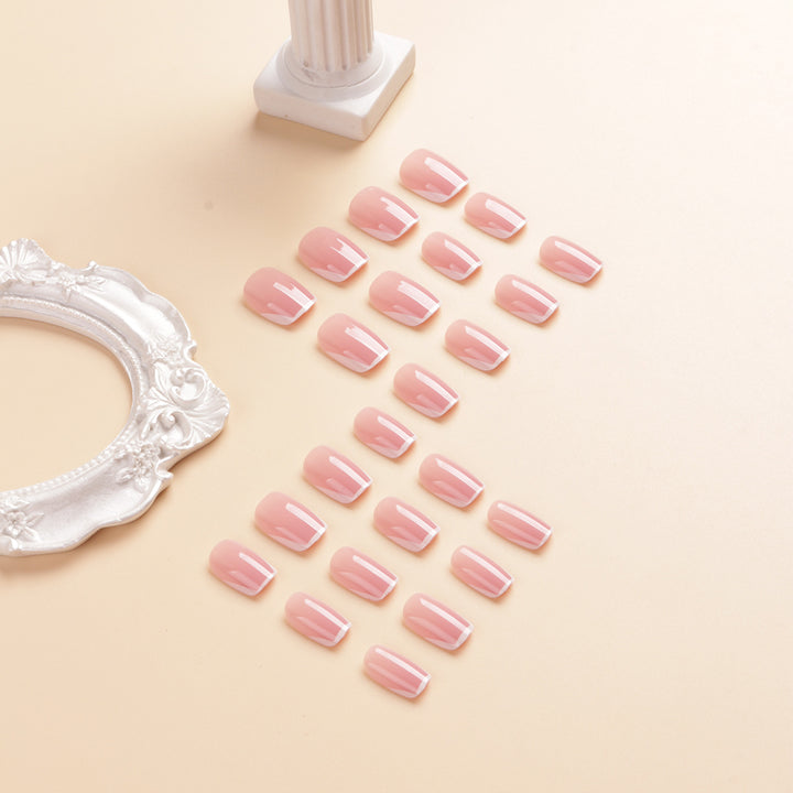 Elegante Nagelpflege Karnz