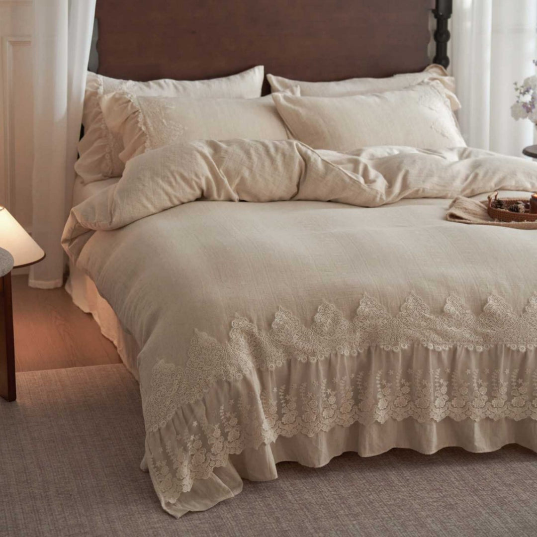 Textured Linen-Blend Duvet Cover Set with Scalloped Lace Appliqué and Ruffled Bed Skirt