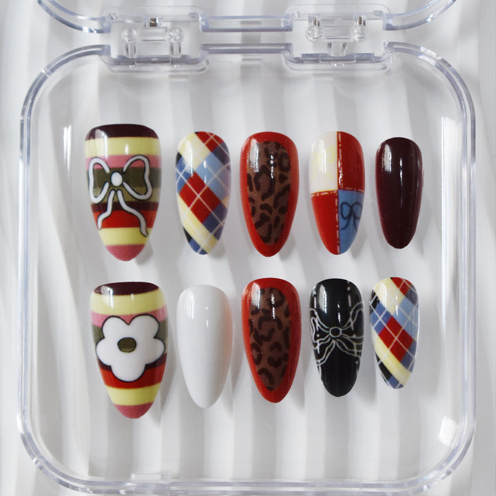 Künstlerische Ausdrucks-Nagelverbesserungen Karnz