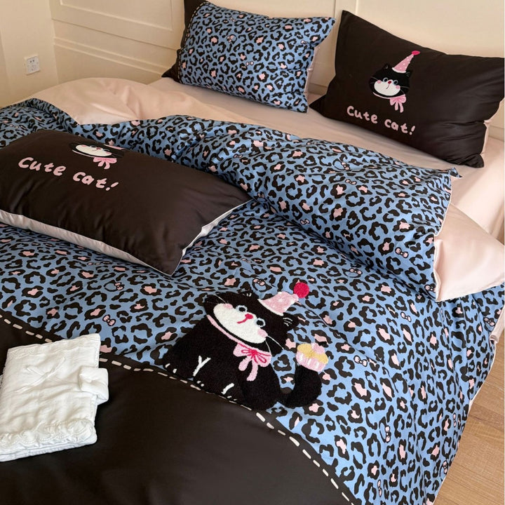 Umkehrbare Baumwollmischung Bettbezug-Set mit Cartoon-Katze und Leopardenmuster