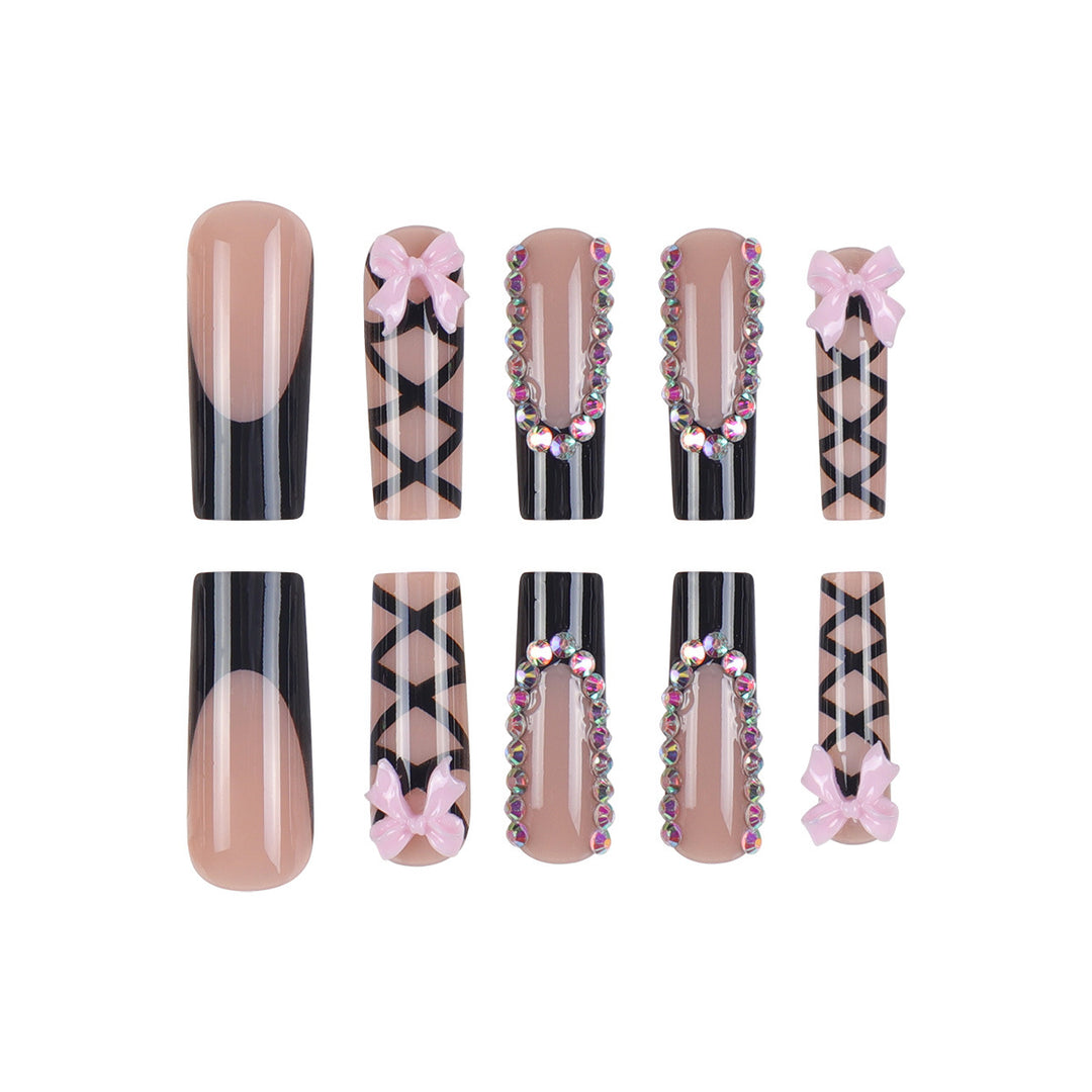 Dekoratives Stiletto Press-On Nagelset Karnz