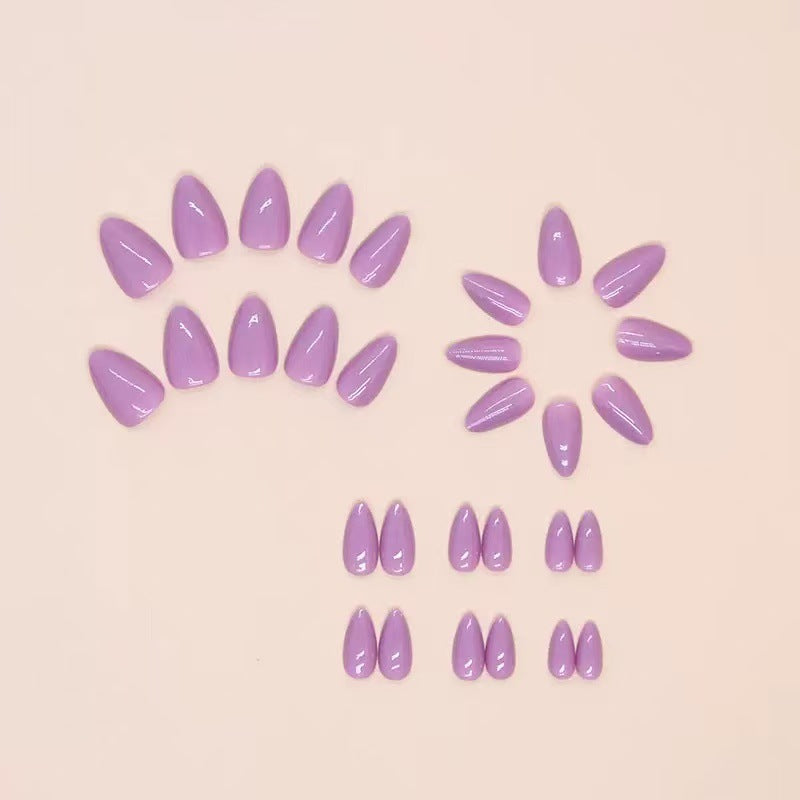 Kunstnagelset mit eleganter, langanhaltender Hochglanz-Oberfläche Karnz