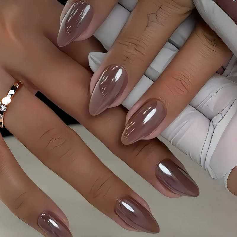 Glänzendes Stiletto Presse-Nagel-Set mit einzigartigem Design Karnz