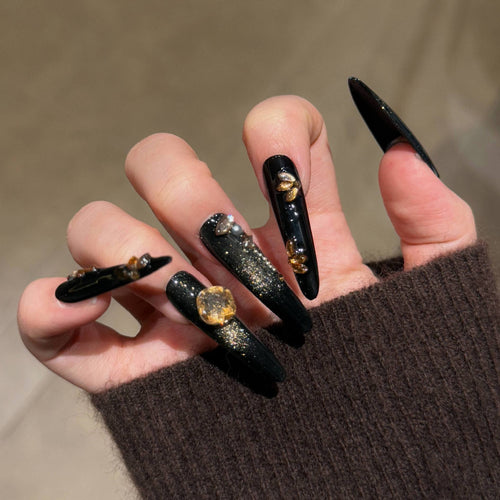 Premium Glitzerndes Stiletto Press-On Nagelset Karnz
