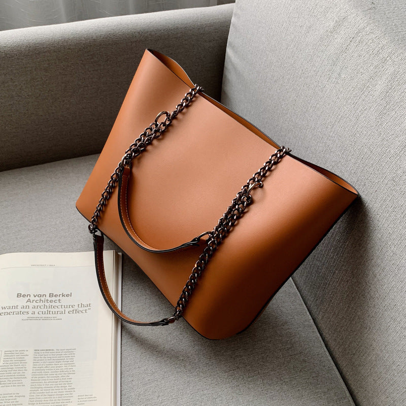 Elegante Schultertasche Im Minimalistischen Design Karnz