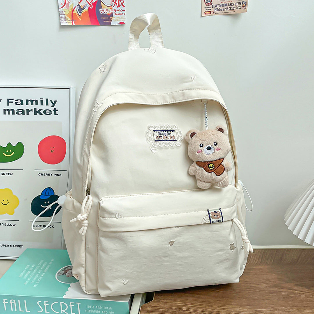 Stylischer backpack mit floralem Schmuck Karnz