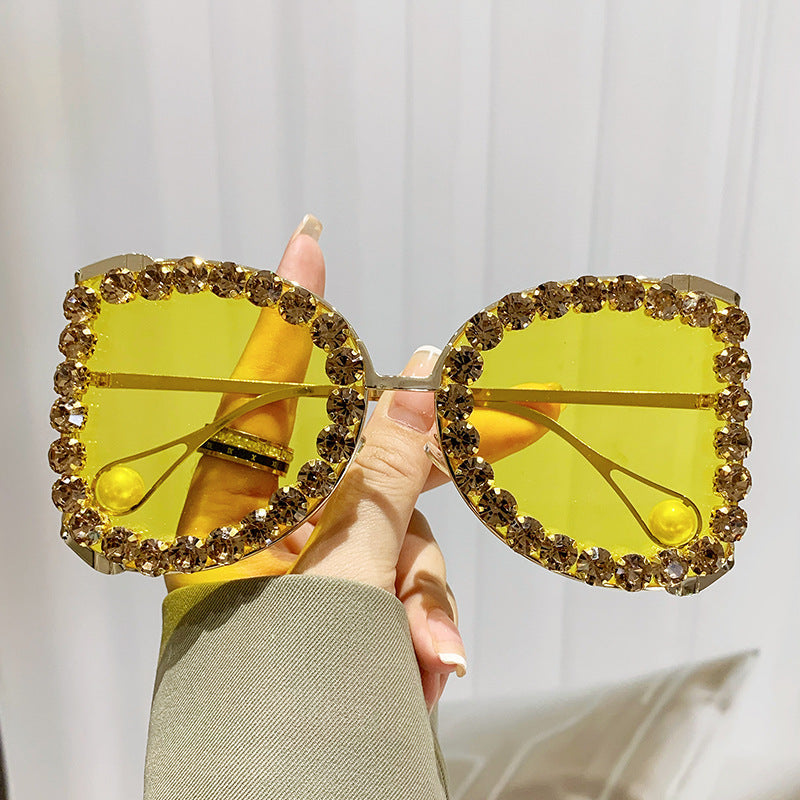 Damen extravagante Katzenaugen-Sonnenbrille mit funkelndem Strassrahmen Karnz