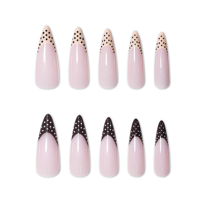 Elegante modische Nagelkunst Karnz