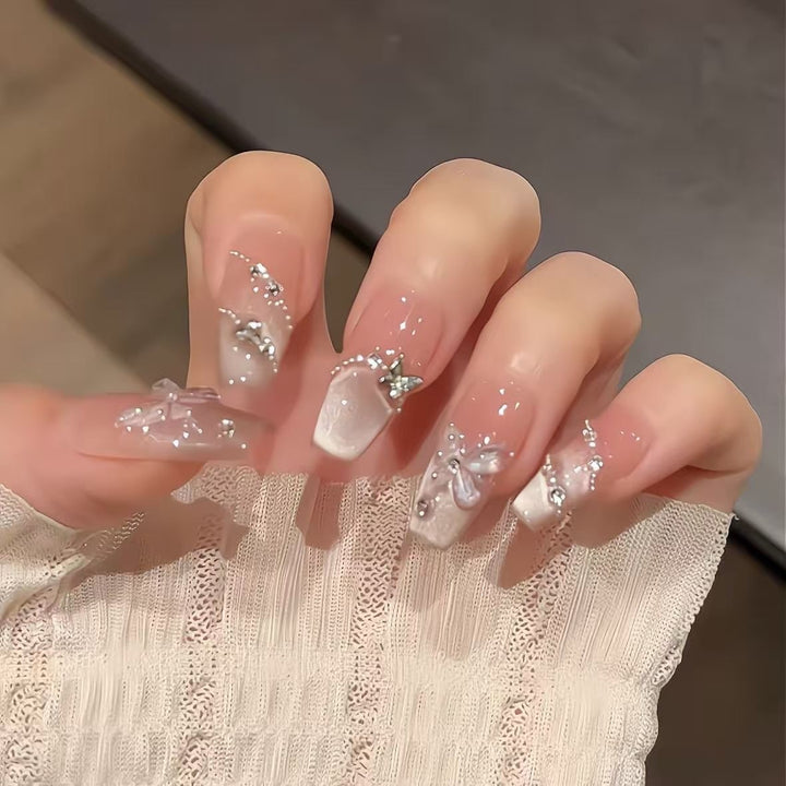 Kunstnägel mit Eleganter Ombre-Optik Karnz