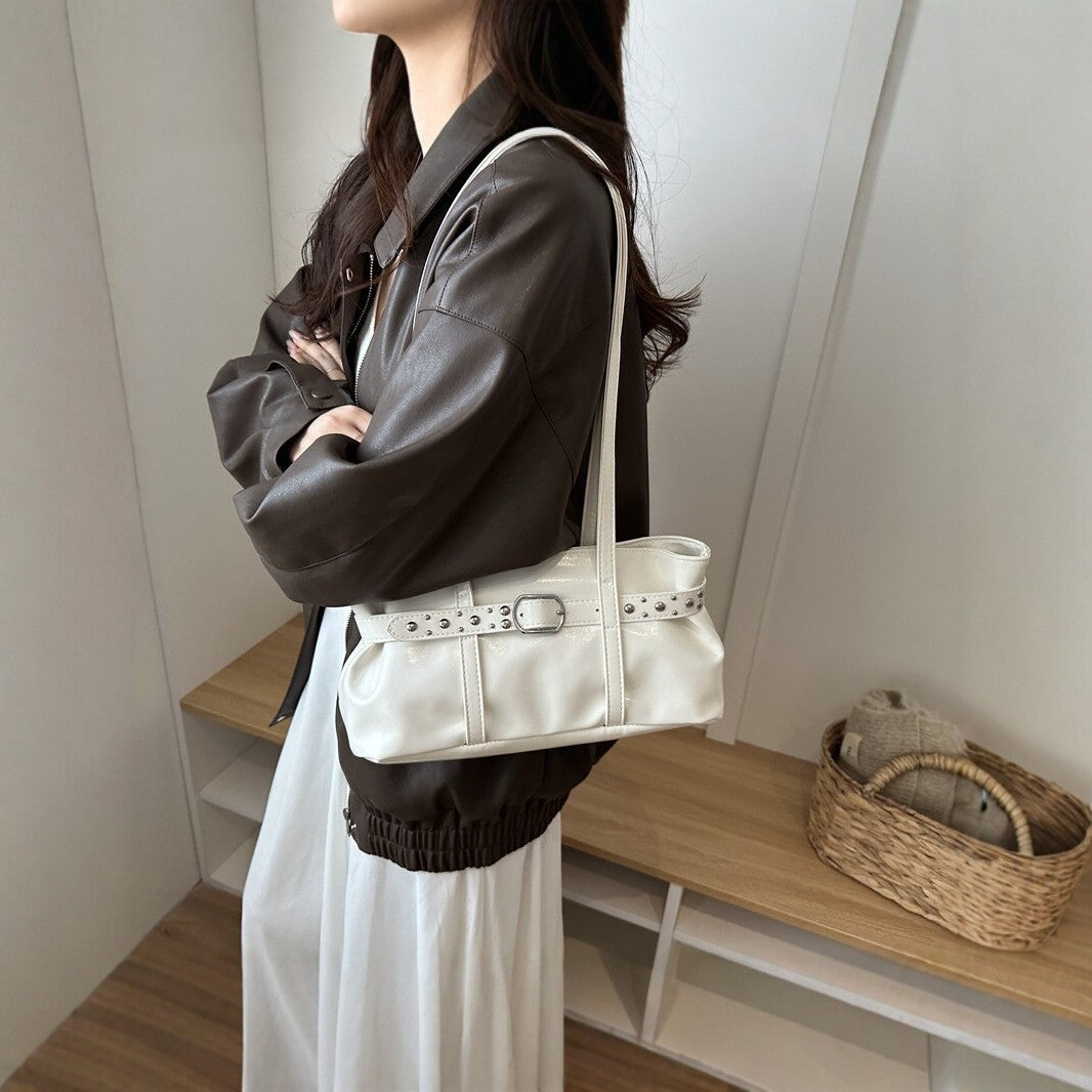 Strukturierte dekorative Handtasche