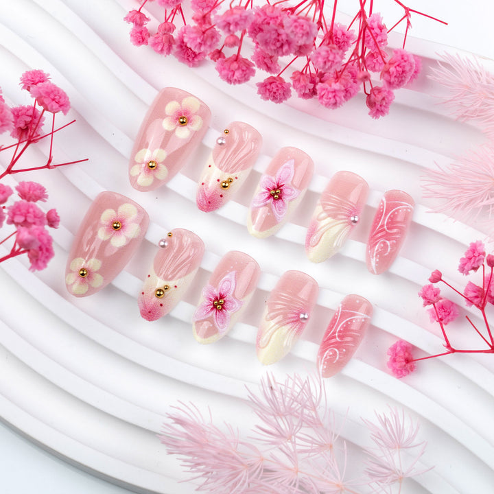Exquisite Floral Press-On Nail Art Karnz