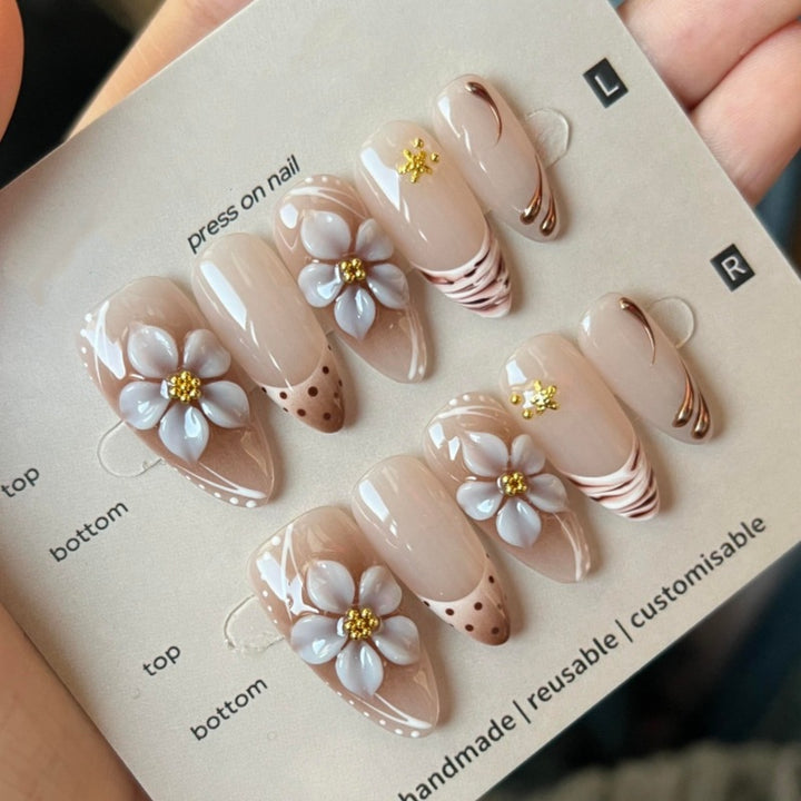 Elegante florale Thema Press-On Nägel Karnz