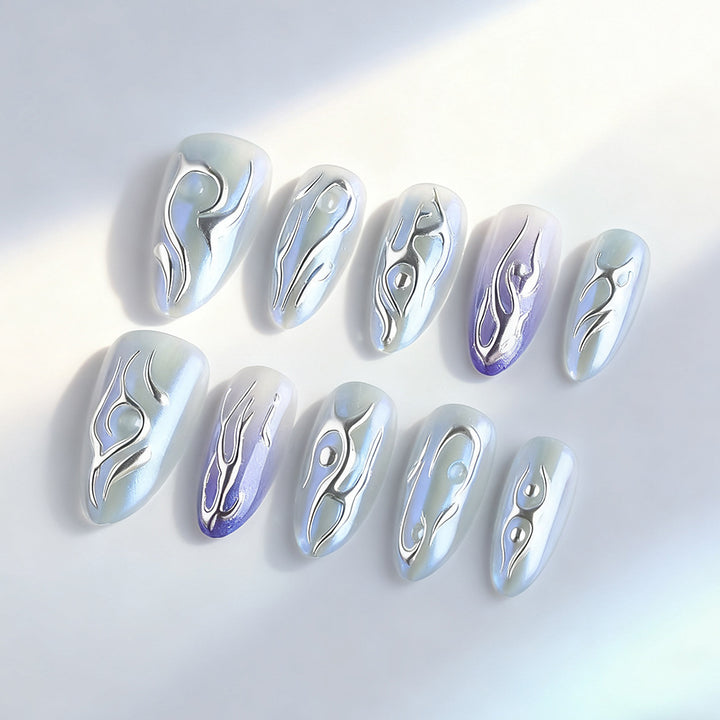 Künstlerische Press-On Nägel mit 3D-Design Karnz