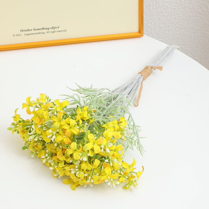 Dekoratives Kunstblumenarrangement Karnz