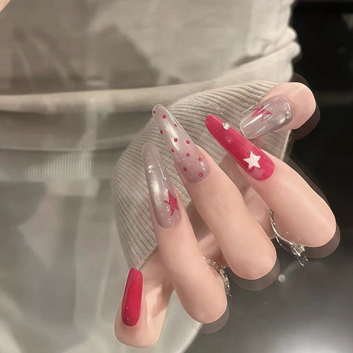 Künstlerische Glitter Nagelverlängerungen