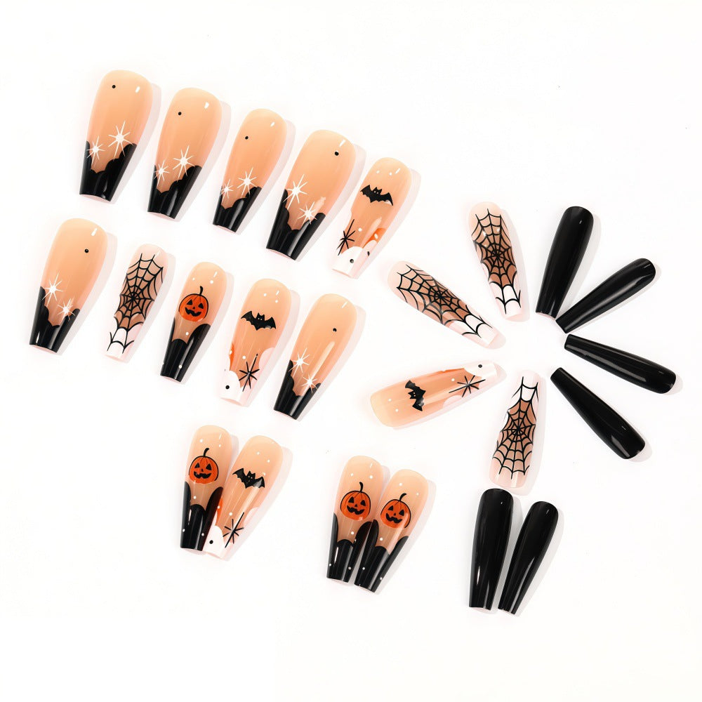 Kreatives Halloween-Nageldesign Karnz