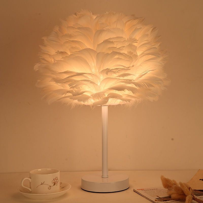 Federnde dekorative Tischlampe
