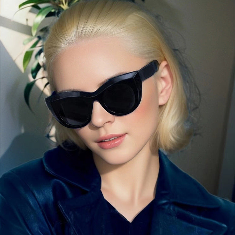 Damen Cat-Eye Sonnenbrille mit transparentem Rahmen und polarisierten Gläsern Karnz