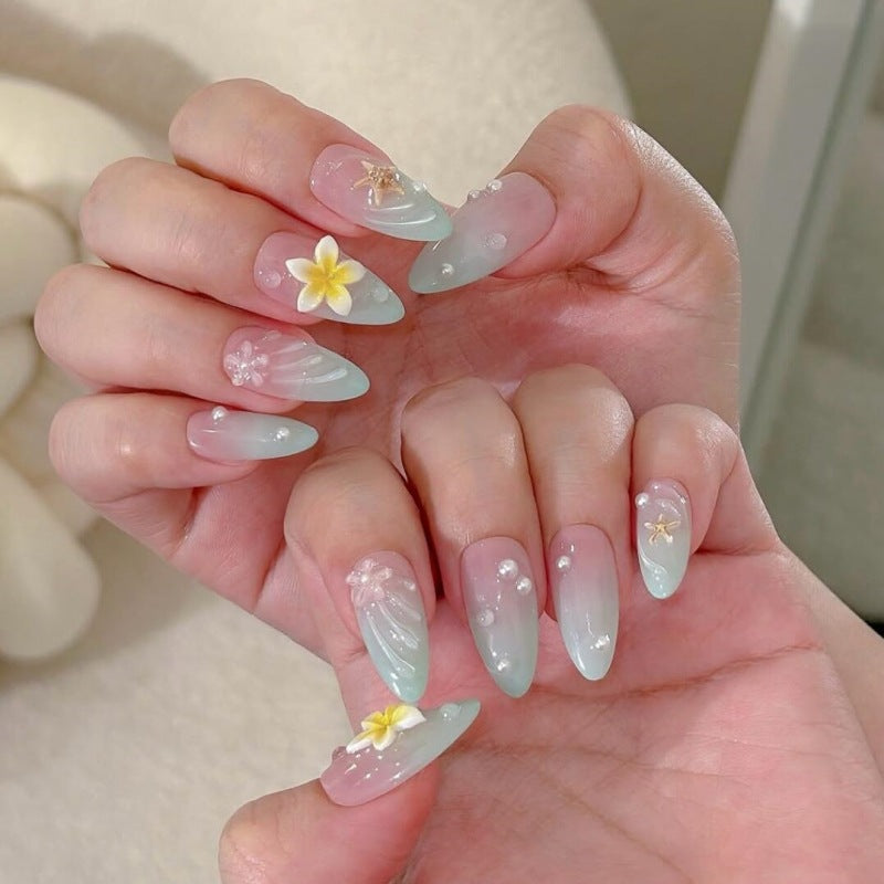 Floral-Accent Press-On Nail Art Kit Karnz