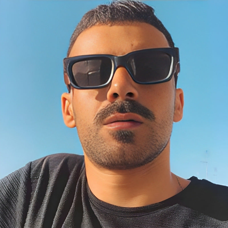 Damen Sonnenbrille im modernen und futuristischen Rechteckdesign Karnz