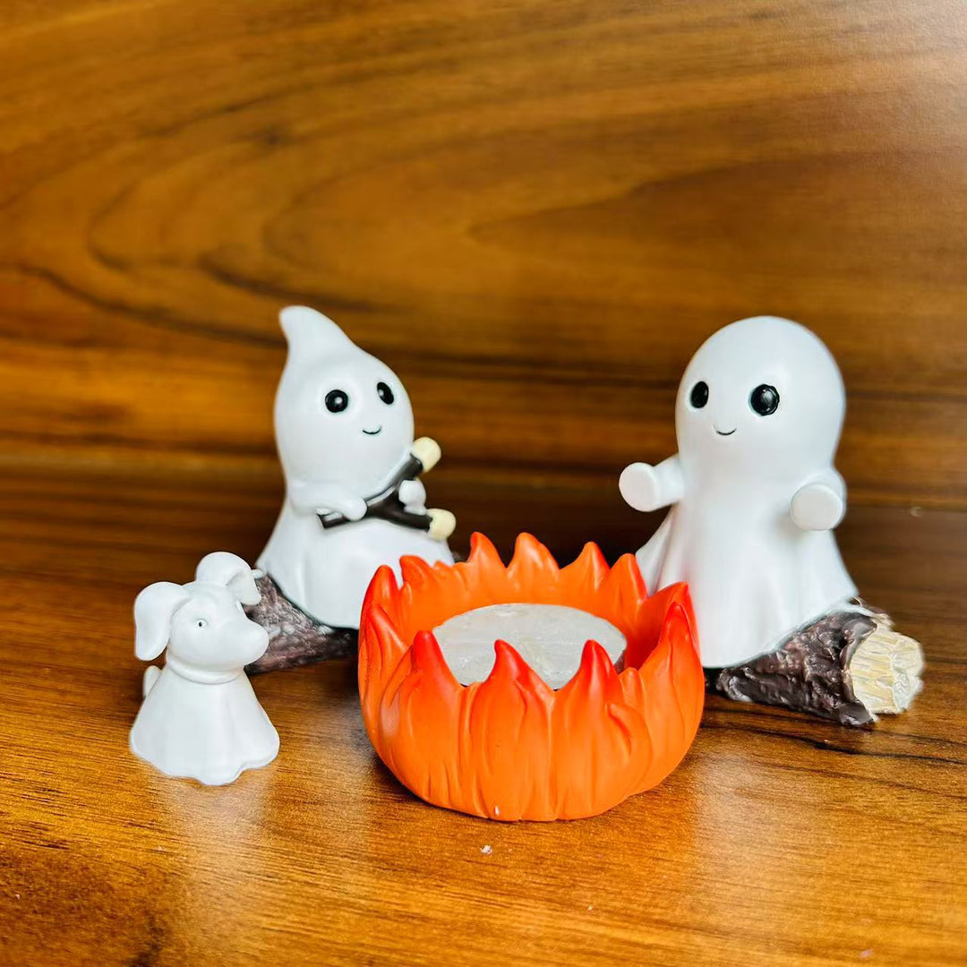 Kreatives Ghost Campfire Figuren Set Karnz
