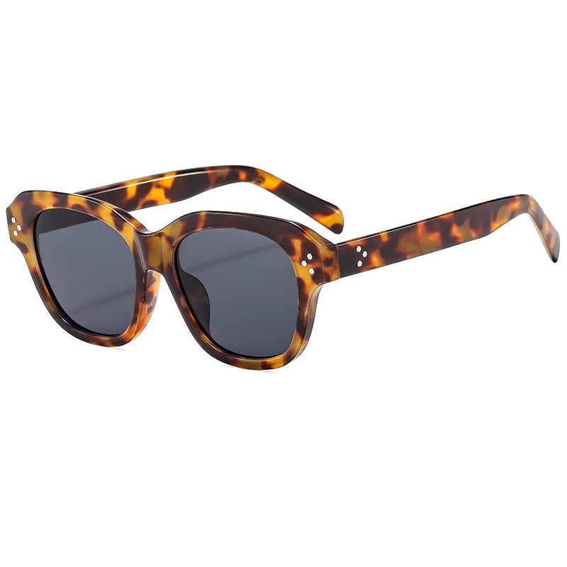 Damen Sonnenbrille im eleganten Retro-Stil mit hochschützendem UV-Filter Karnz