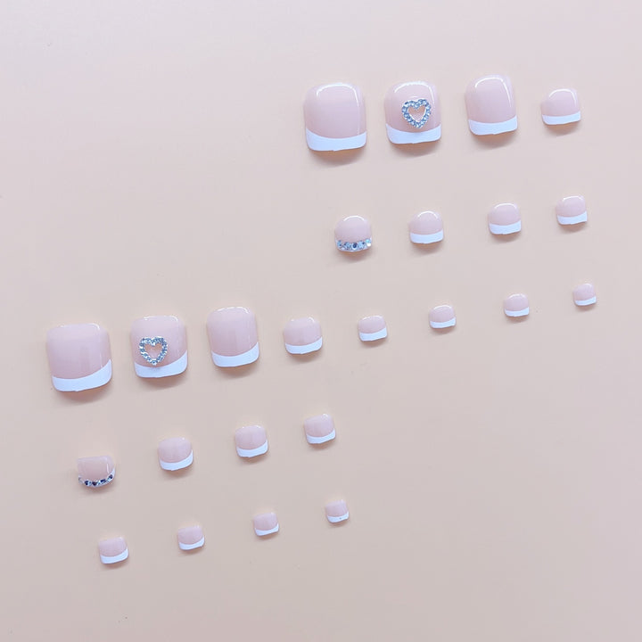 Fußnagelkunstset mit eleganten Glitzer- und Herzverzierungen Karnz