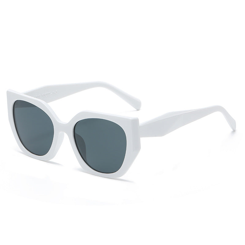 Damen statement Sonnenbrille im modernen Leopardenmuster Karnz