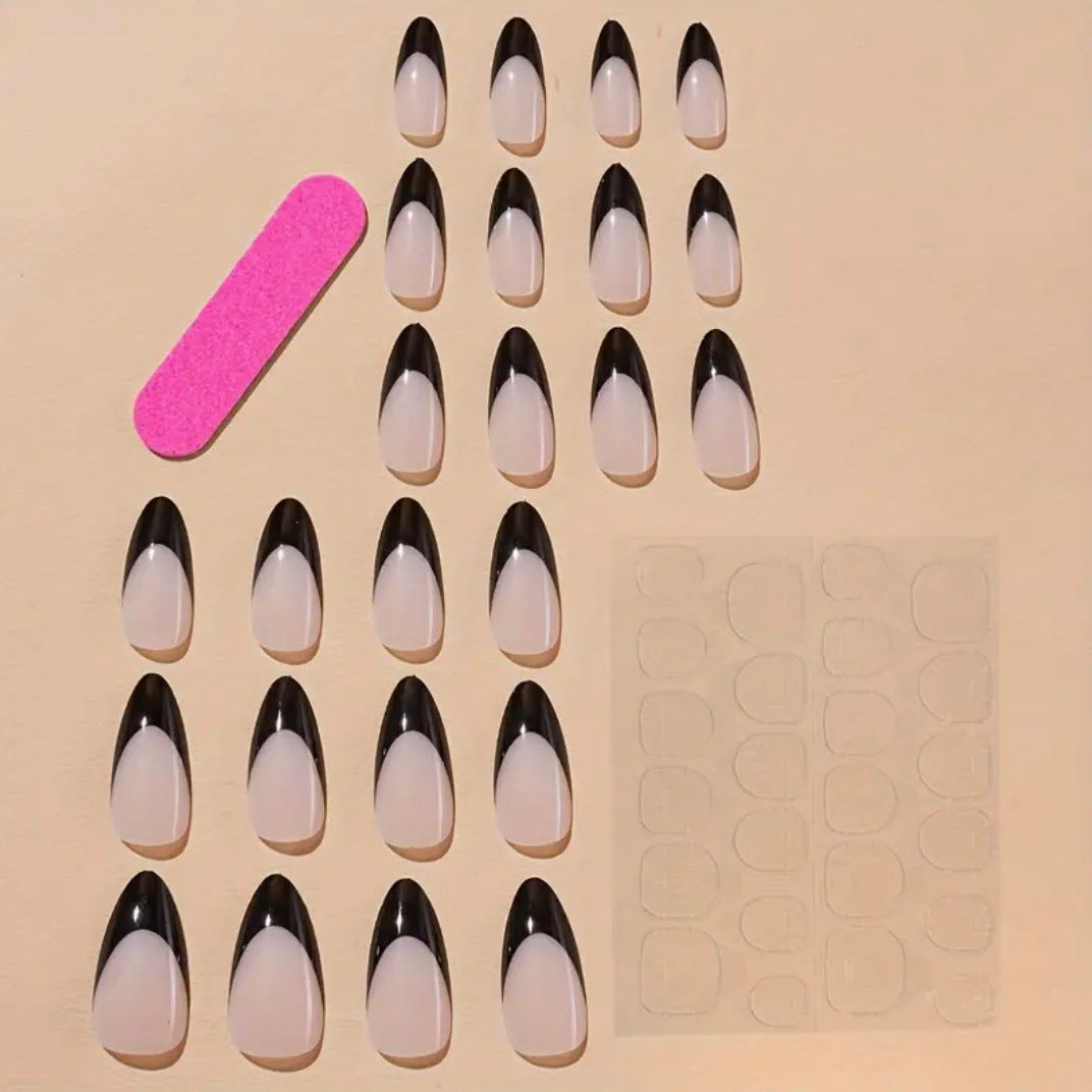 Künstliche Nagelspitzen mit stilvollem Motiv Karnz