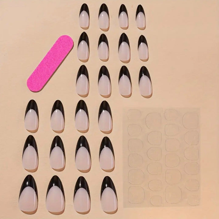 Künstliche Nagelspitzen mit stilvollem Motiv Karnz