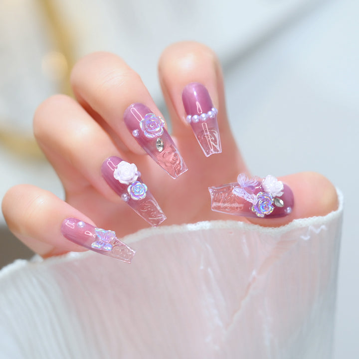 Floral Verziertes Press-On Nagelset Karnz