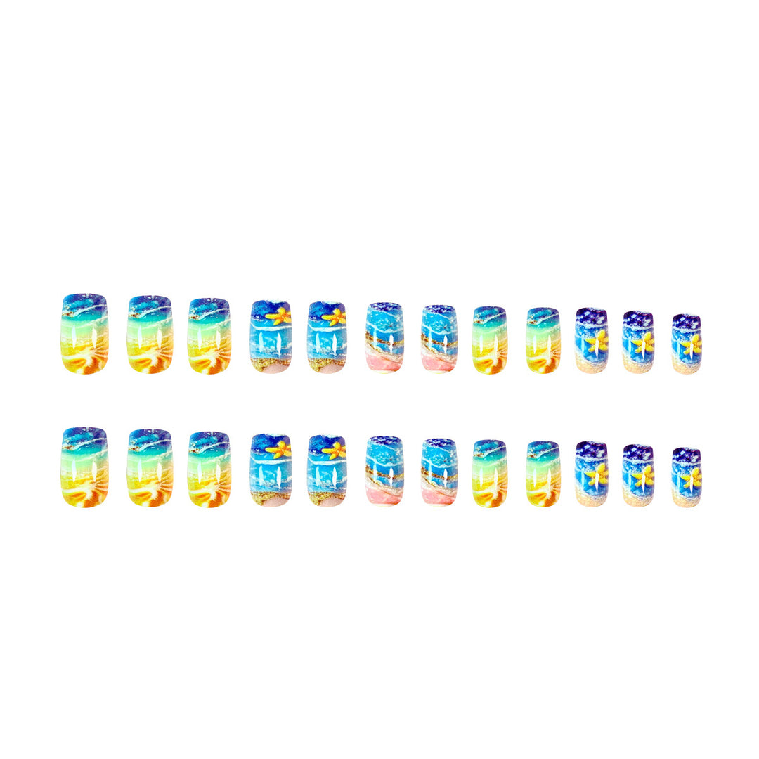 Kreative Nagelkunst mit maritimem Design Karnz