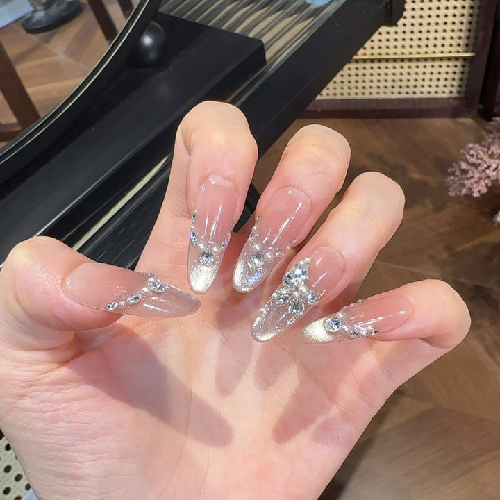 Dekorativer Strass Press-On Nagelset Karnz