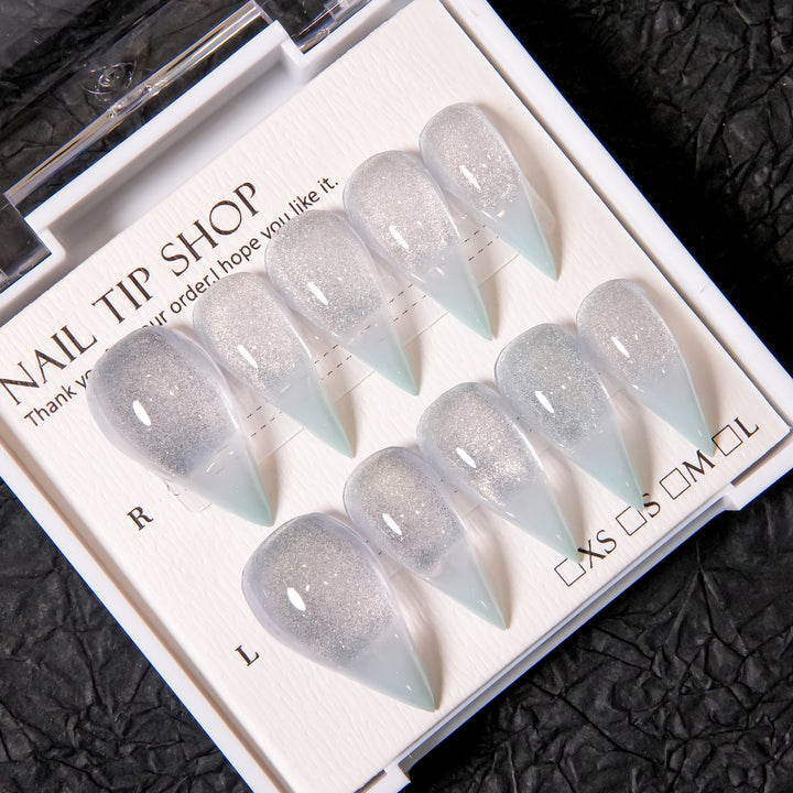 Glänzendes Stiletto Press-On Nagelset