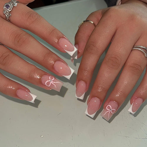 Elegante dekorative Press-On-Nagelerweiterungen Karnz