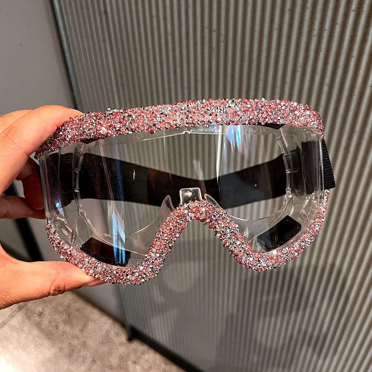 Damen glamouröse Skibrille mit funkelndem Kristallrahmen Karnz