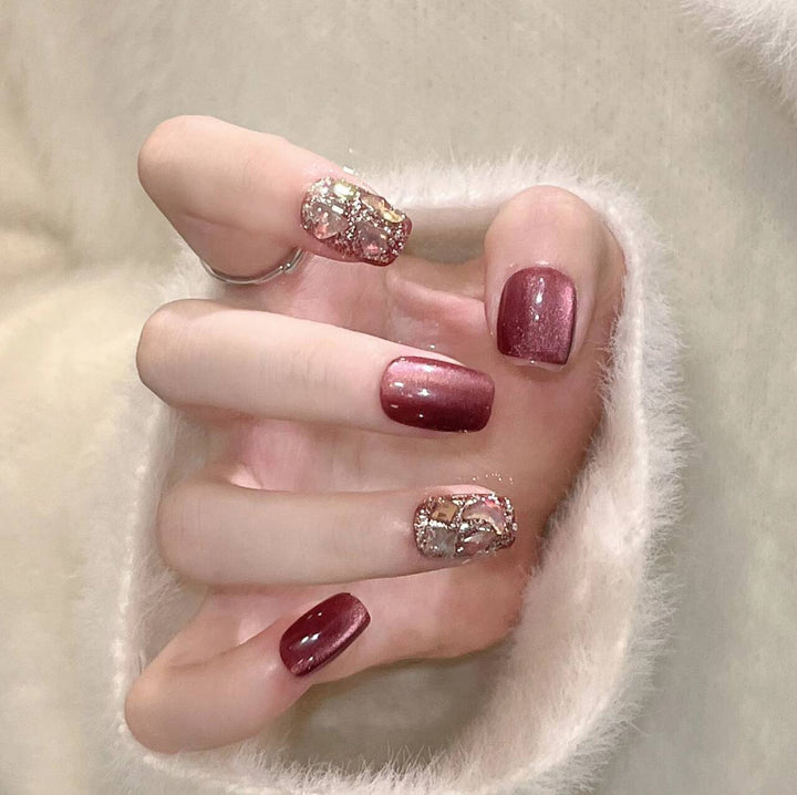 Künstlerisches mit Glitter verziertes Press-On Nagelset Karnz
