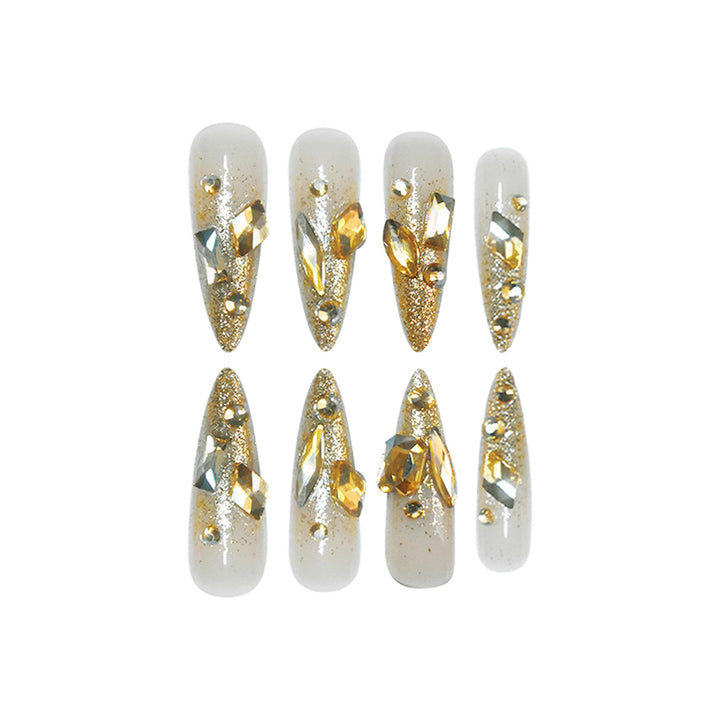 Glamouröse Kristall-verzierte Nagelspitzen Karnz