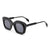 Damen Sonnenbrille mit breitem, modernem Rahmen Karnz