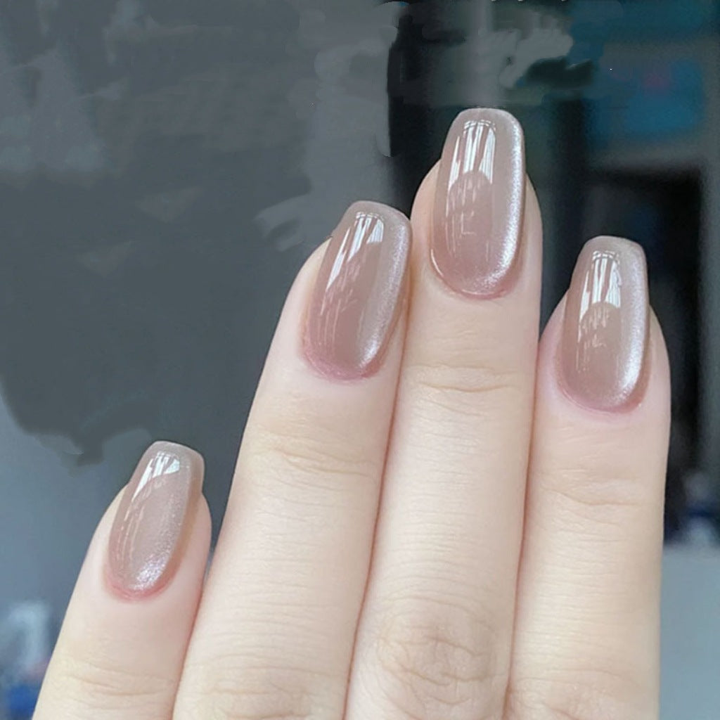 Glänzendes neutrales Press-On-Nagelset Karnz
