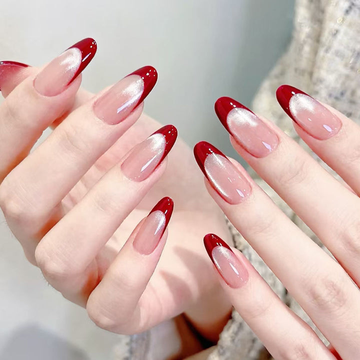 Vielseitiges Press-On-Nagelset mit einzigartigen Kunstdesigns
