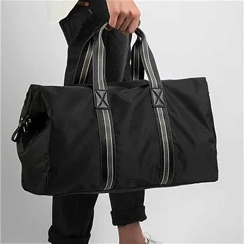 Geräumige Reisetasche Karnz